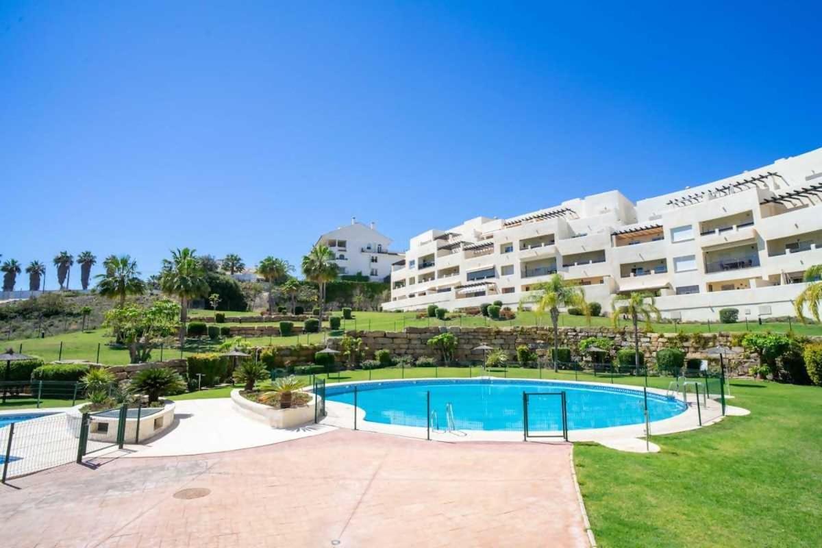 Cyv Nice Apartment W A Pool Close To The Beach ベナルマデナ エクステリア 写真